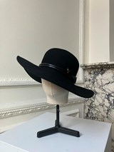 F84989CF-FA19-48DE-B35F-6399B7BDBD79_1_105_c