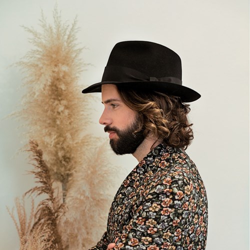 Chapeau noir sur-mesure homme