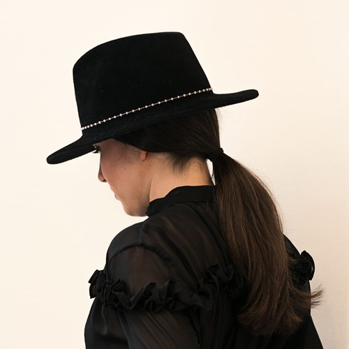 Chapeau noir femme
